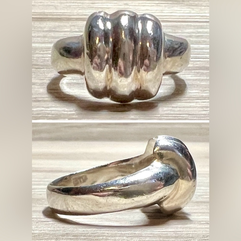 Designer Signed GSJ Sterling Silver Modernist Puffy Striped Band Ring, Size 7.5